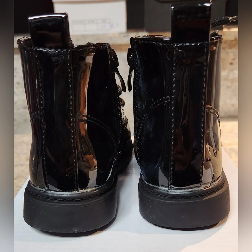 Boots - Picture 3 of 3